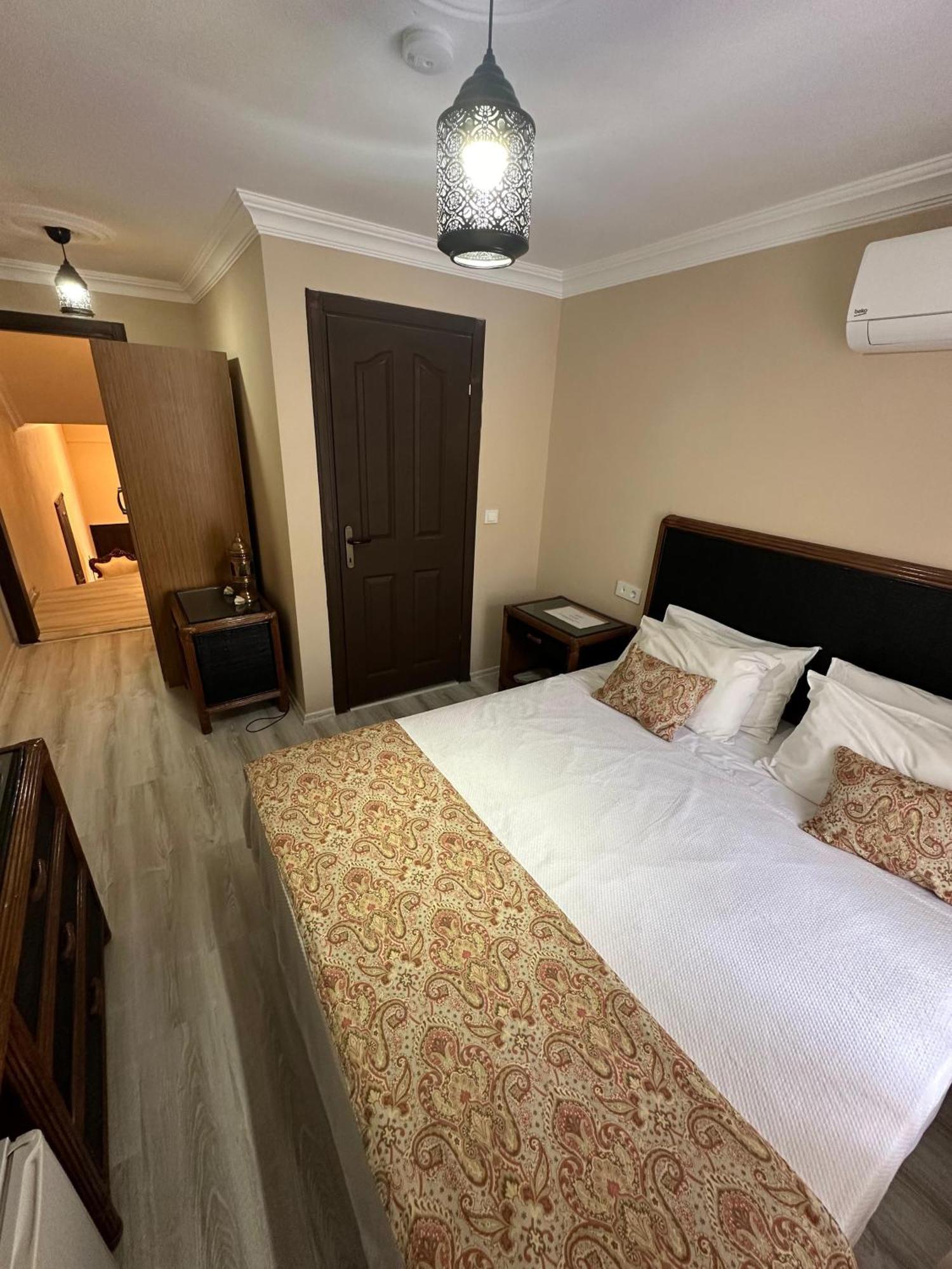 Loost Town Inn Hotel Antalya Ngoại thất bức ảnh
